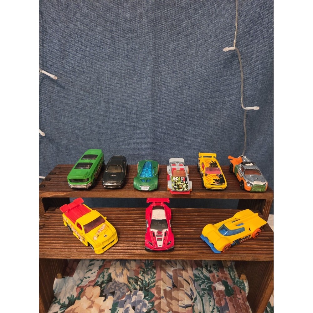 Hot Wheels Lot of 9 Assorted Die-Cast Race Cars 2000s Vibe